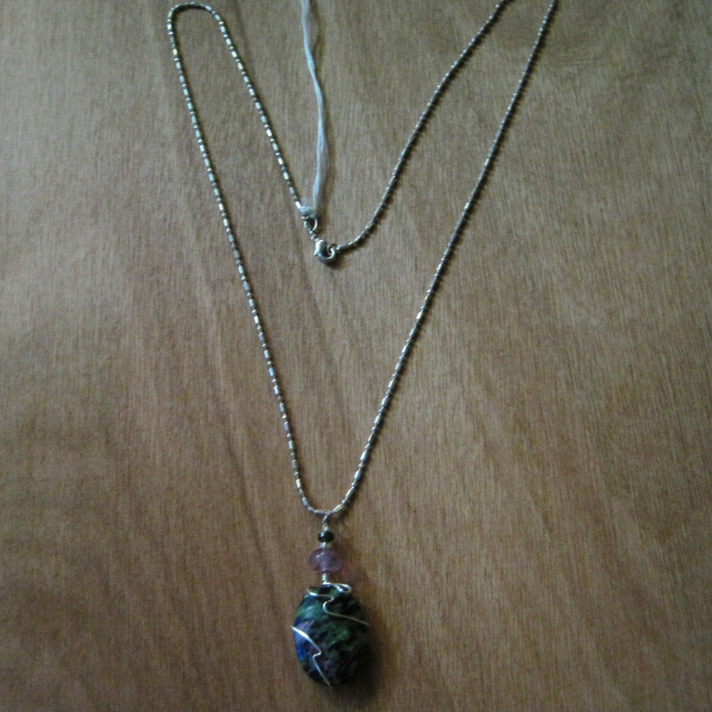 TM Art, Silver Pl Ruby Zoisite /Ameth Necklace